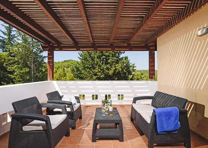 Dimitra Springs By Kolymbia