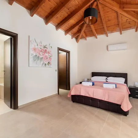 Dimitra Springs By Villa Kolímbia