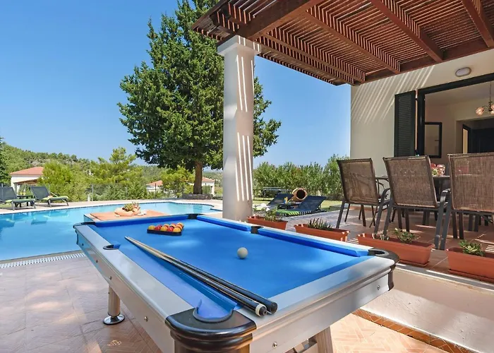 Dimitra Springs By 别墅